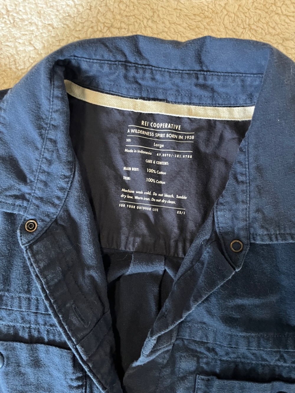 Men's REI Cooperative Navy Button-Up Shirt - Picture 2 of 5